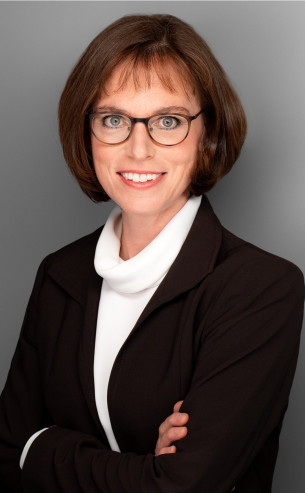 Dr Daniela Brönstrup