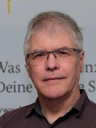 Dr Manfred Lochter