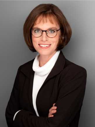 Dr Daniela Brönstrup
