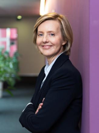 Dr Marianne Janik